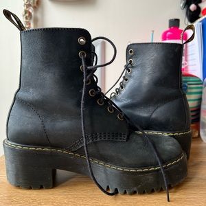 Doc Martens Shriver Hi Women’s Boots